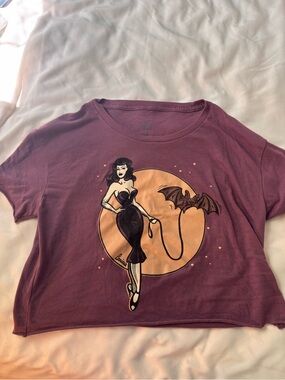 Disney woman’s Graphic Crop Tee in Plum with Pin-Up Larissa Design